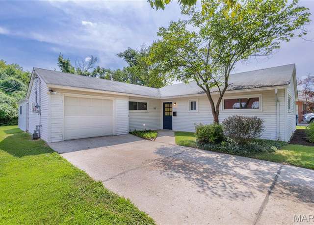 Property at 337 Lindenwood Blvd, Alton, IL 62002, 3 beds, 1 bath
