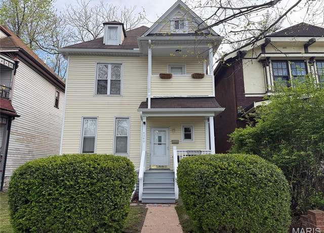 Property at 4340 Arsenal St, St Louis, MO 63116, 3 beds, 3.5 baths