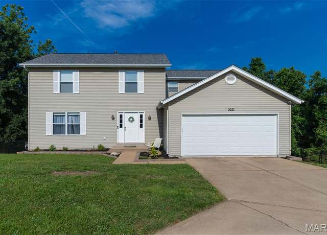 Property at 2021 Saint Christopher Way, Arnold, MO 63010, 4 beds, 2.5 baths