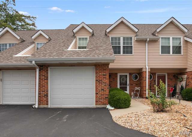 Property at 1304 Tahoe Valley Ct, Ballwin, MO 63021, 2 beds, 2.5 baths