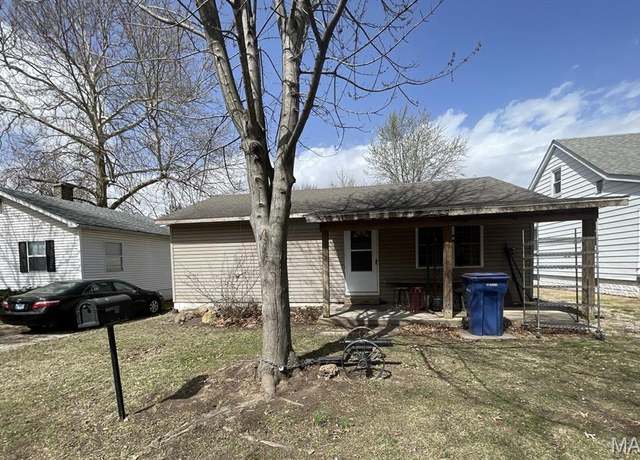 Property at 709 Logan, Belleville, IL 62220, 2 beds, 1 bath