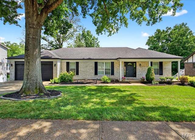 Property at 13268 Kenroyal Dr, Des Peres, MO 63131, 5 beds, 3.5 baths