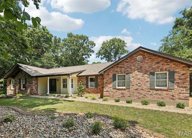 Property at 67 High Trails Dr, Eureka, MO 63025, 4 beds, 3.5 baths