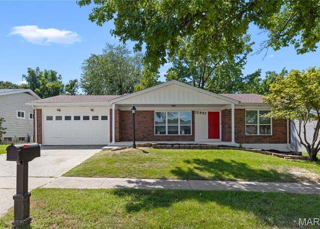 Property at 12897 Fox Haven Dr, Florissant, MO 63033, 4 beds, 2.5 baths