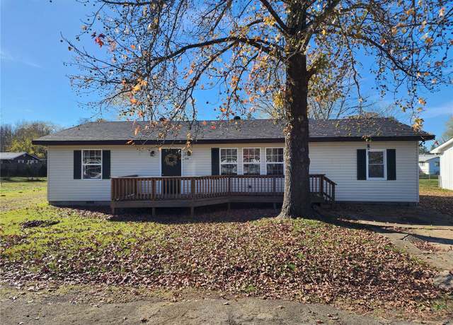 Property at 308 Navajo Dr, Piedmont, MO 63957, 4 beds, 1 bath