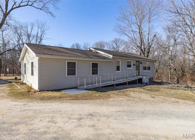 Property at 4279 EE Hwy, Farmington, MO 63640, 2 beds, 1 bath
