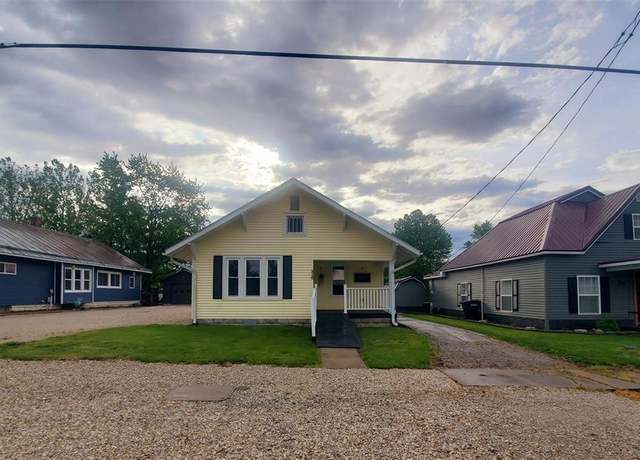 Property at 310 N Mckinley St, Ewing, MO 63440, 2 beds, 1 bath