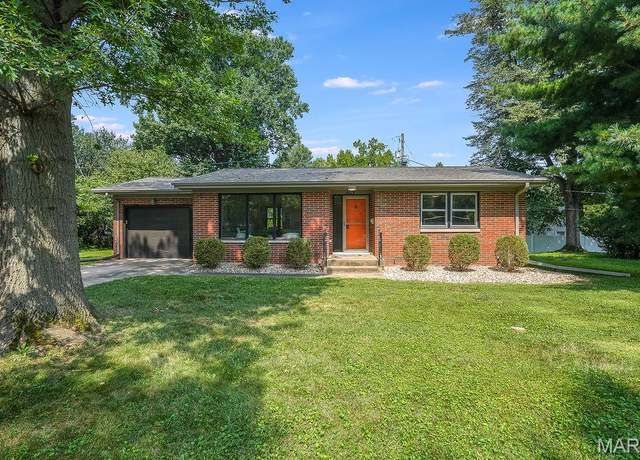 Property at 609 Grandview Ave, Edwardsville, IL 62025, 3 beds, 1.5 baths