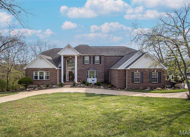 Property at 10020 Bauer Rd, St Louis, MO 63128, 5 beds, 4 baths