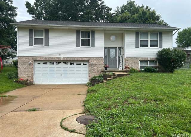 Property at 6516 Weston Oaks Dr, Cedar Hill, MO 63016, 4 beds, 3 baths