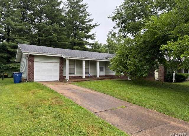 Property at 4384 Remus Dr, Florissant, MO 63033, 3 beds, 2 baths