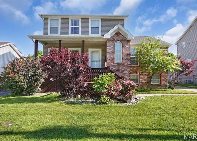 Property at 385 E Clinton Pl, St Louis, MO 63122, 4 beds, 4.5 baths