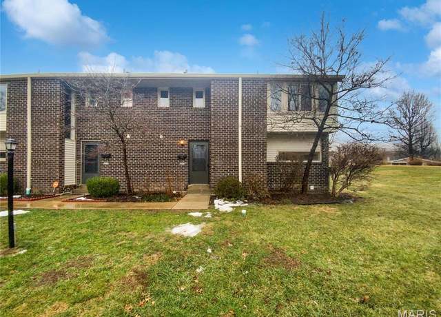 Property at 12314 Rossridge Ct, St Louis, MO 63146, 3 beds, 3 baths