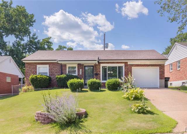 Property at 7373 Marwinette Ave, St Louis, MO 63116, 3 beds, 1.5 baths