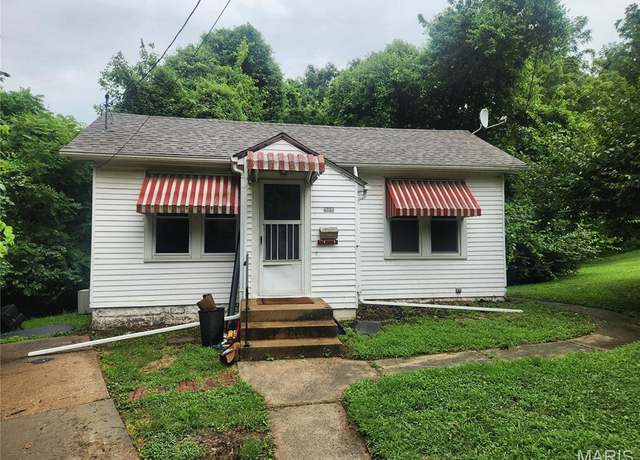 Property at 324 Liberty, Edwardsville, IL 62025, 2 beds, 1 bath