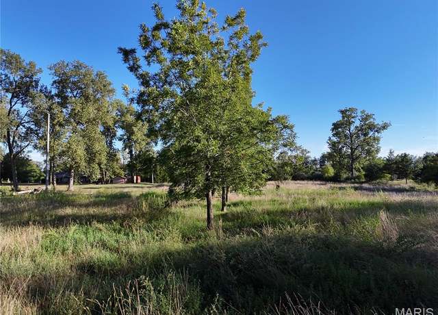 Property at 1439 Rock Rd, Waterloo, IL 62298