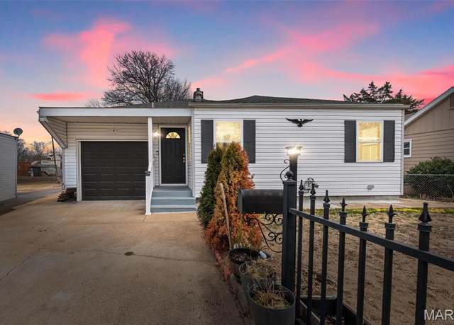 Property at 4011 Birchwood Pl, Unincorporated, MO 63125, 3 beds, 2 baths