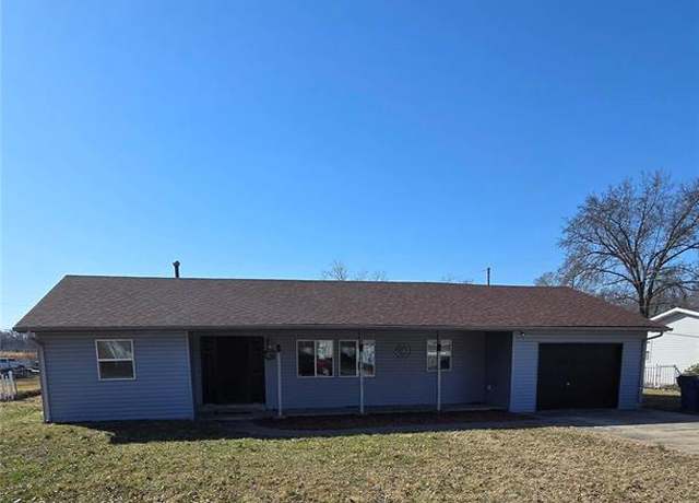 Property at 423 Virginia St, Granite City, IL 62040, 3 beds, 1 bath