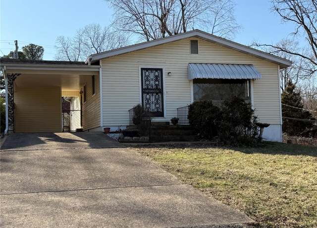 Property at 1415 Woodland Rd, Poplar Bluff, MO 63901, 3 beds, 1.5 baths