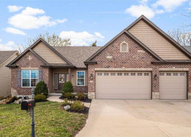 Property at 120 Stone Oaks Dr, Arnold, MO 63010, 4 beds, 3 baths