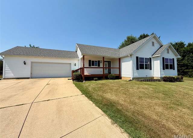 Property at 1042 Buck Ct, Sullivan, MO 63080, 3 beds, 2.5 baths