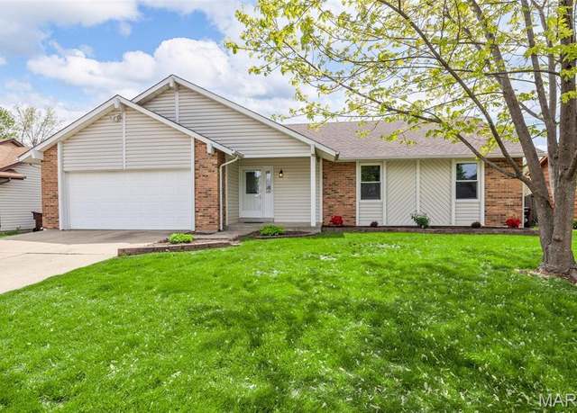Property at 16 Spencer Trl, St Peters, MO 63376, 3 beds, 2 baths