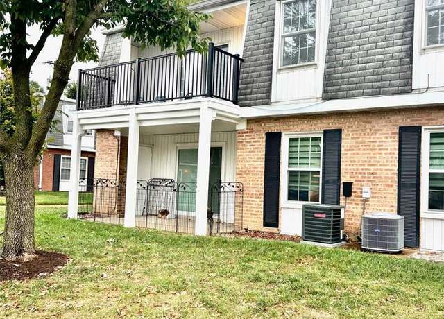 Property at 1672 Herault Pl Unit E, St Louis, MO 63125, 2 beds, 1 bath