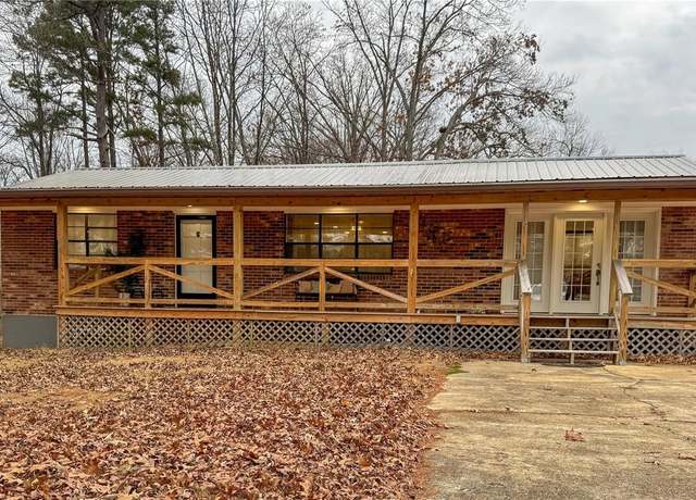 Property at 14743 PP Hwy, Poplar Bluff, MO 63901, 3 beds, 2 baths