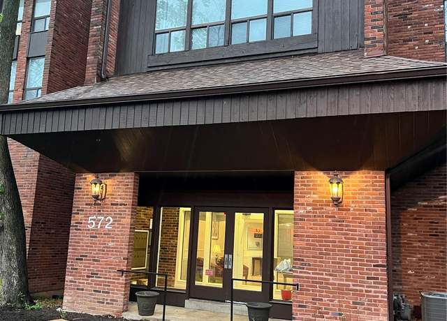Property at 572 Coeur de Royale #103, Creve Coeur, MO 63141, 2 beds, 2 baths
