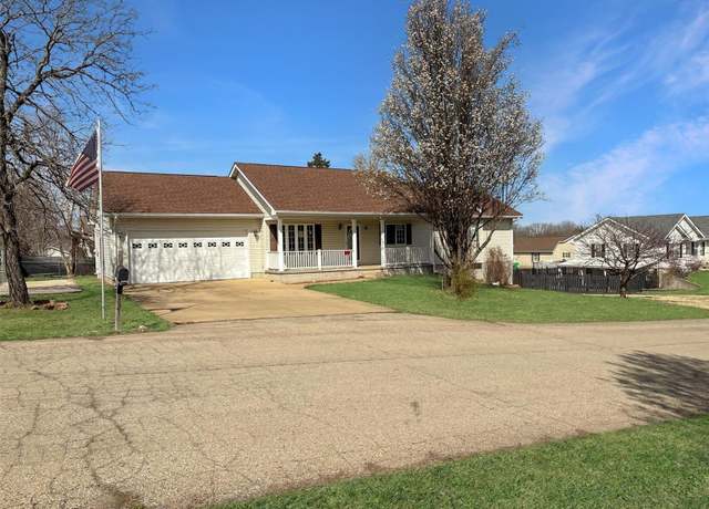 Property at 86 Fox Dr, Farmington, MO 63640, 3 beds, 2 baths