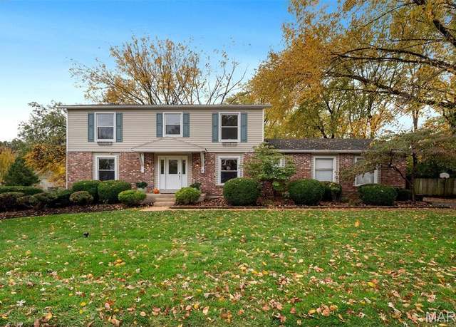 Property at 4 E Villa Ave, Olivette, MO 63132, 4 beds, 2.5 baths