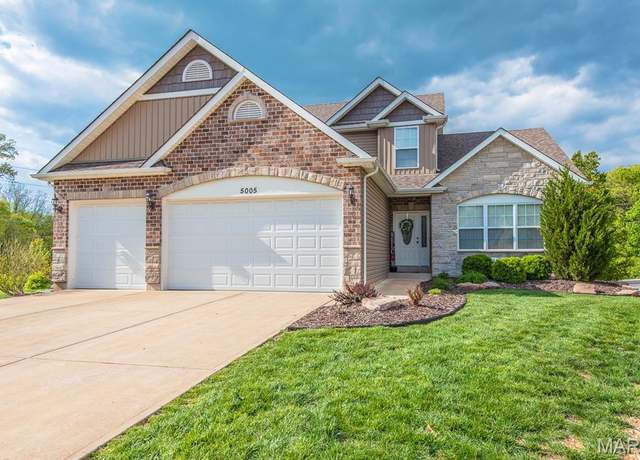 Property at 5005 Double Tree Dr, Imperial, MO 63052, 3 beds, 2.5 baths