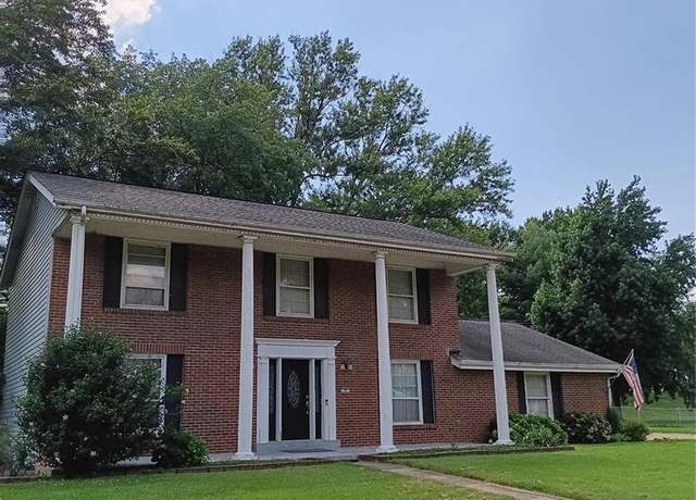 Property at 39 White Plains Dr, Chesterfield, MO, 4 beds, 2.5 baths