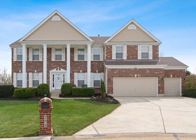 Property at 254 Three Cedars Dr, Lake St Louis, MO 63367, 4 beds, 3.5 baths