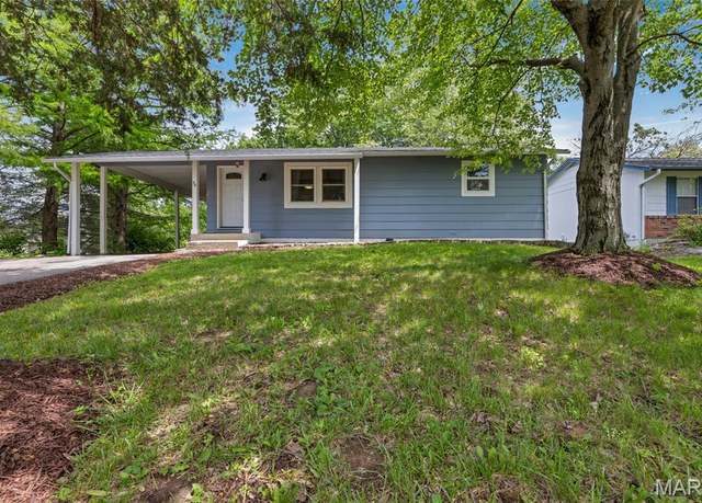 Property at 36 N Meadow Dr, O'fallon, MO 63366, 3 beds, 2 baths