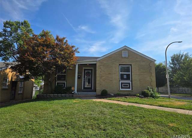 Property at 4170 Utah St, St Louis, MO 63116, 2 beds, 1 bath