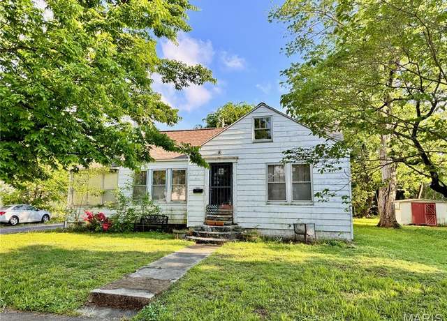 Property at 217 Hunter St, Charleston, MO 63834, 3 beds, 1 bath