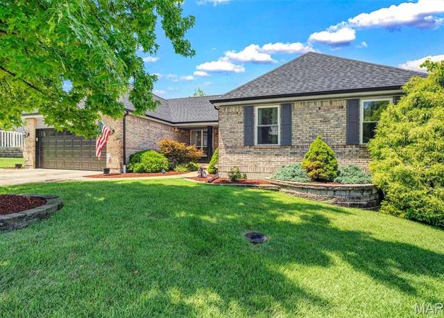 Property at 1705 Coronita Dr, Fenton, MO 63026, 4 beds, 3.5 baths