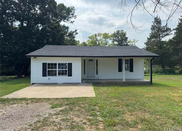 Property at 8278 Highway M, Poplar Bluff, MO 63901, 4 beds, 1 bath