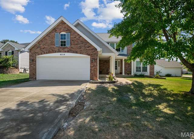 Property at 4514 Southridge Meadows Dr, St Louis, MO 63128, 5 beds, 2.5 baths