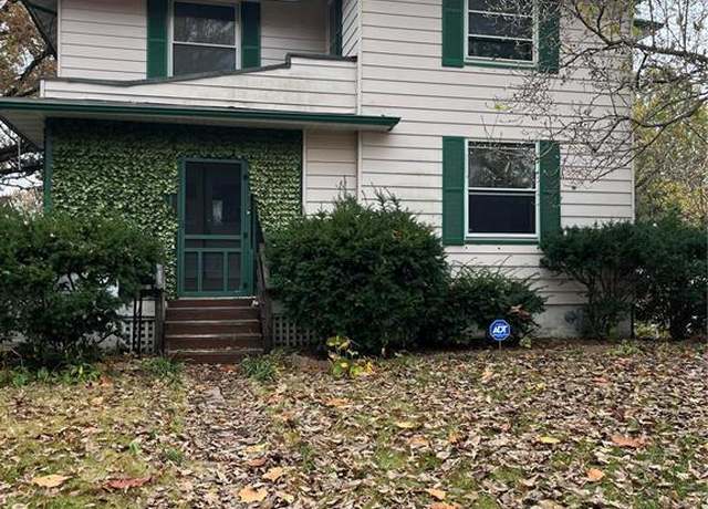 Property at 101 S Pennsylvania Ave, Belleville, IL 62220, 3 beds, 1.5 baths