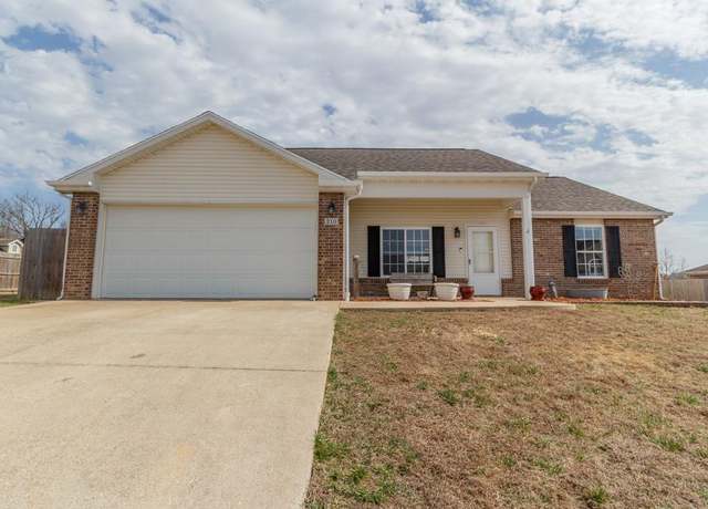 Property at 210 Fritts Cir, Waynesville, MO 65583, 3 beds, 2 baths