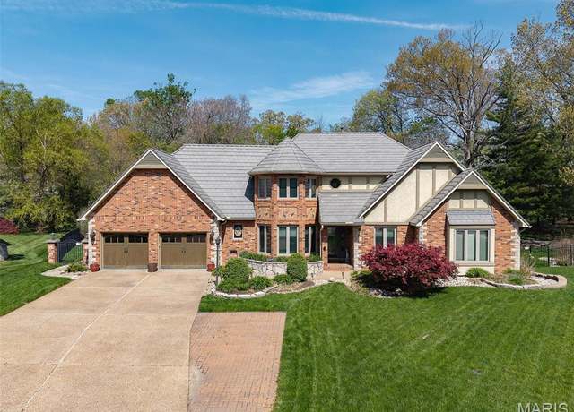 Property at 7 Amersham Ct, Glen Carbon, IL 62034, 4 beds, 3.5 baths
