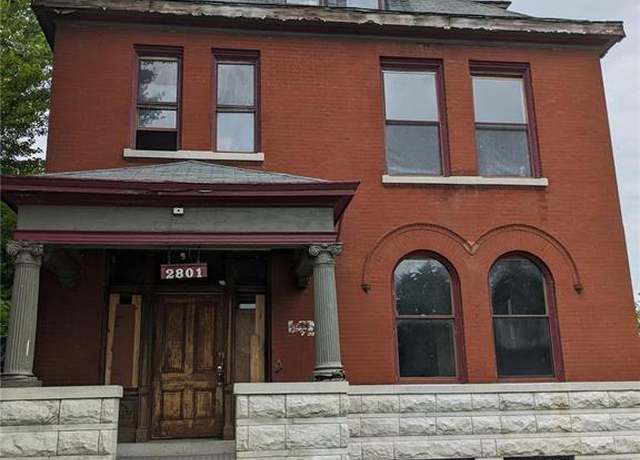Property at 2801 Itaska St, St Louis, MO 63111, 7 beds, 4 baths