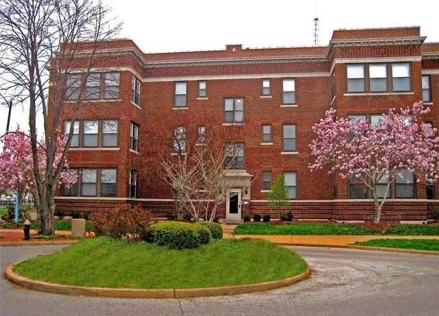 Property at 5683 Waterman Blvd Unit 1W, St Louis, MO 63112, 2 beds, 2 baths