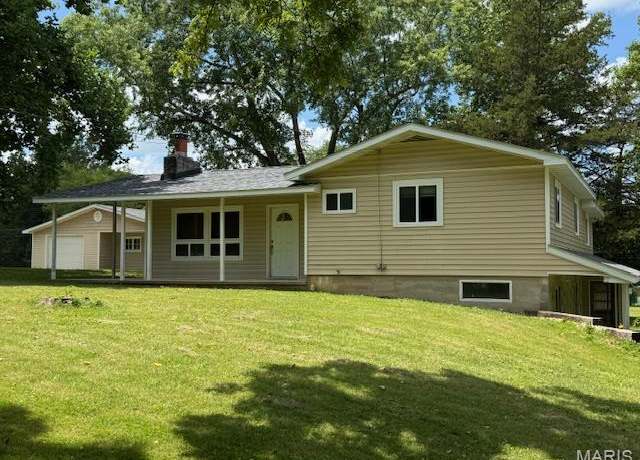 Property at 11711 County Road 8030, Rolla, MO 65401, 4 beds, 4 baths