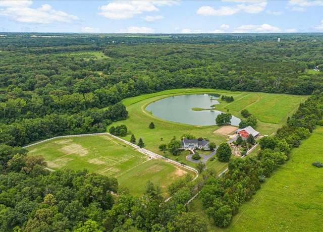 Property at 2175 Oberhelman Rd, Foristell, MO 63348, 5 beds, 4.5 baths