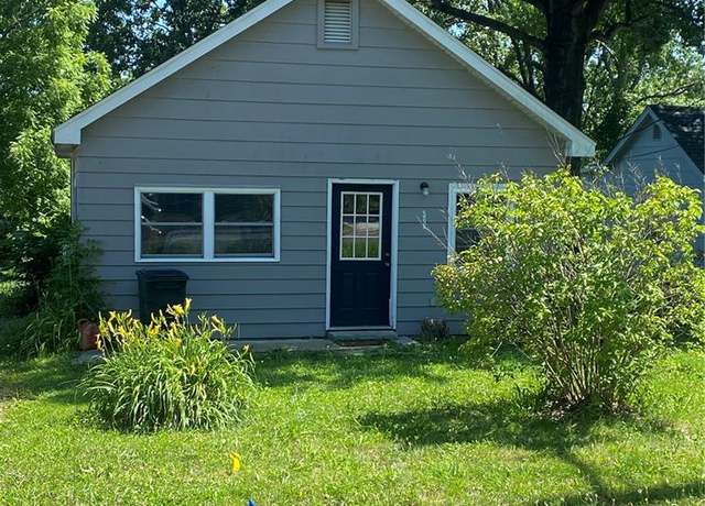 Property at 808 W Washington St, St James, MO 65559, 2 beds, 1 bath