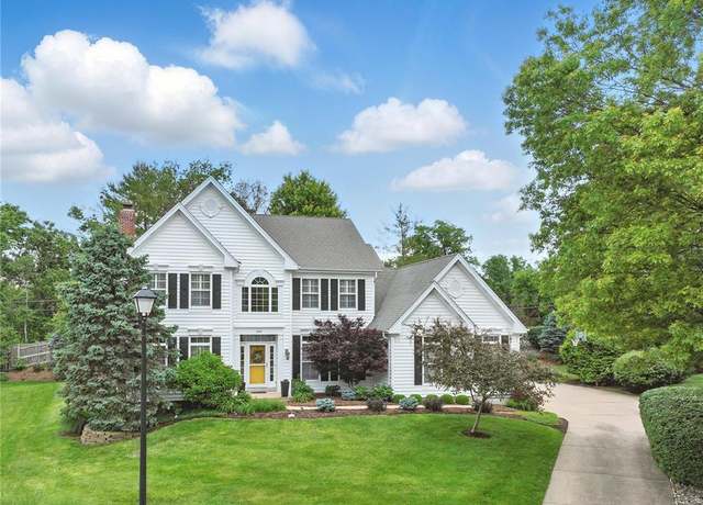 Property at 884 Craig Forest Ln, St Louis, MO 63122, 4 beds, 3 baths
