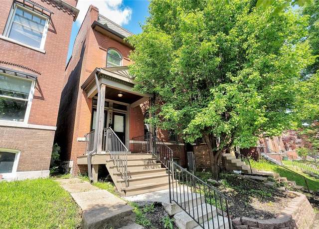 Property at 4541 Oakland Ave, St Louis, MO 63115, 8 beds, 8 baths